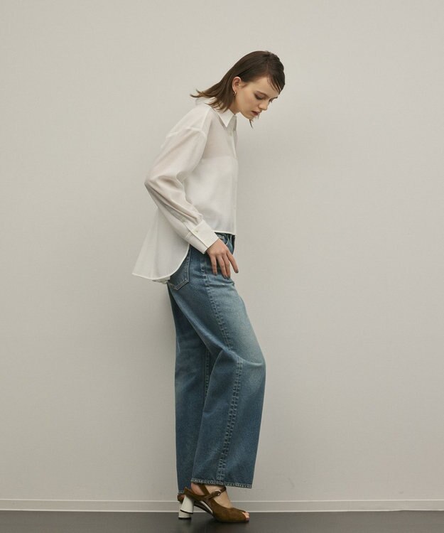 GRACE CONTINENTAL バックフレアシャツ ホワイト