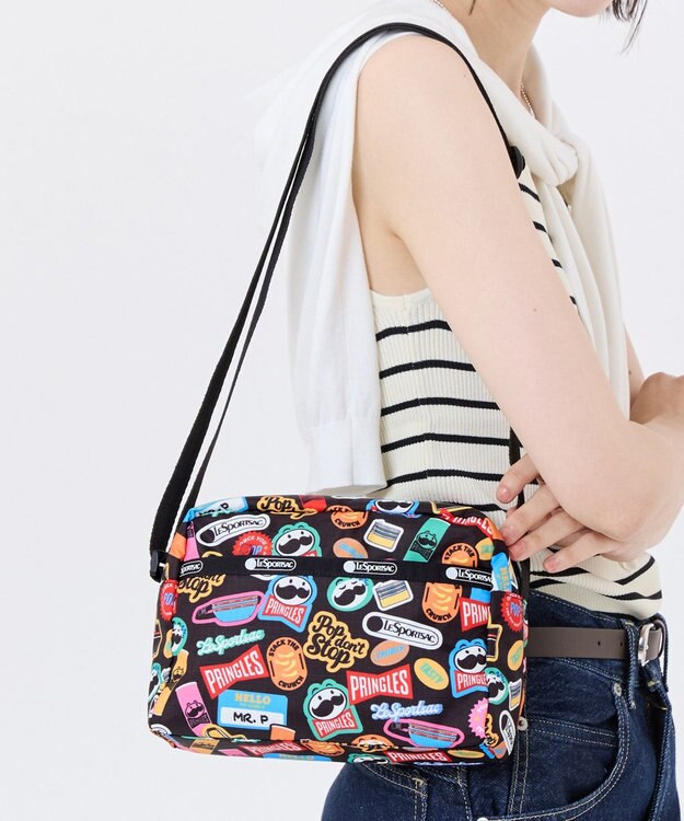 LeSportsac DANIELLA CROSSBODY/プリングルズスティッカーズ プリングルズスティッカーズ