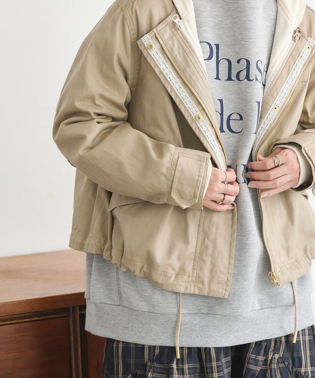 earth music&ecology パーカー付きミリタリーブルゾン Beige