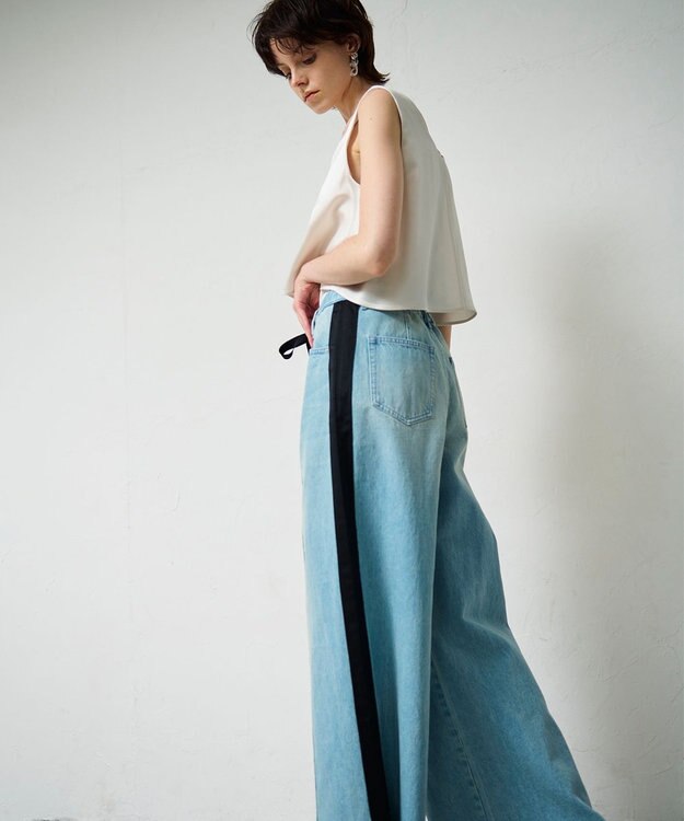 GRACE CONTINENTAL デニムワイドイージーパンツ サックス