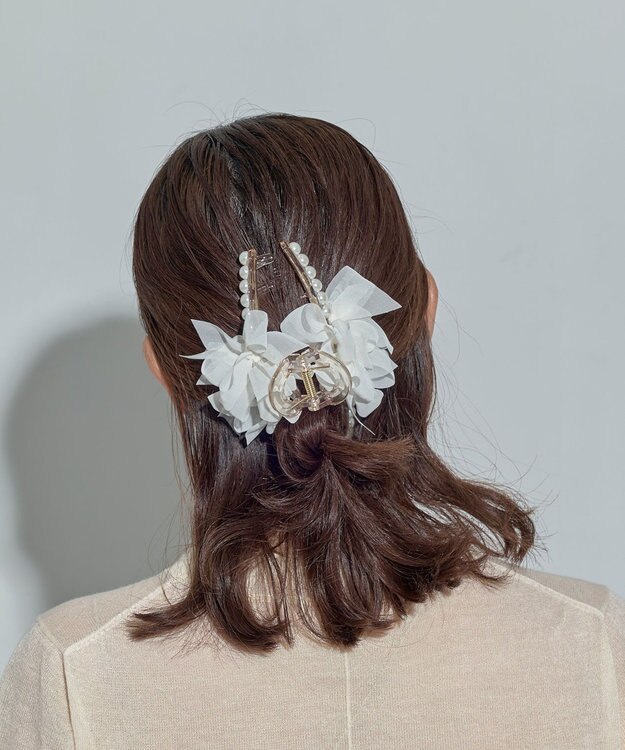 Phoebe フリルリボンパールバンスクリップ　ホワイト ホワイト