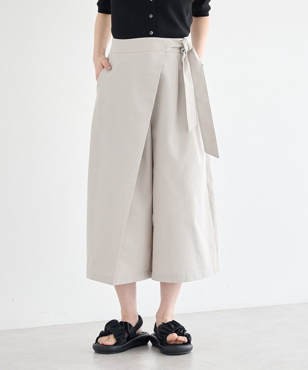 earth music&ecology ラップハーフパンツ Gray Beige