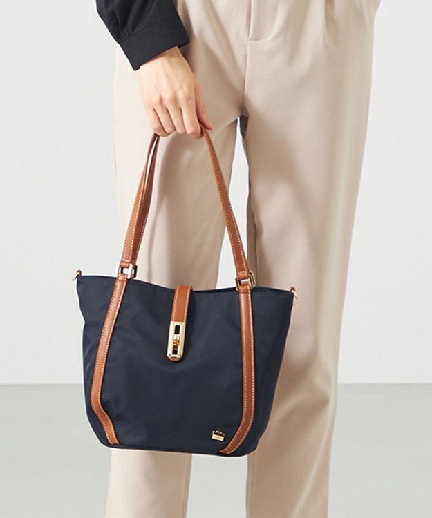 LA BAGAGERIE ひねり金具付きエレガンストート　Sサイズ ネイビー