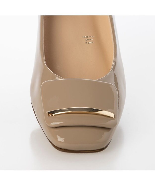 MODE ET JACOMO <MODE ET JACOMO>【レイン対応】バックルモチーフスクエアトゥパンプス ベージュエナメル