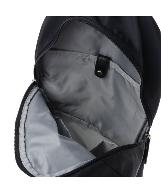LA BAGAGERIE ナイロンリュックサック ブラック