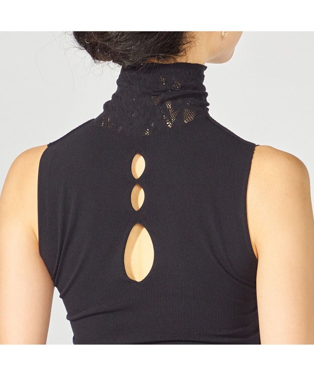 Chacott 【ノーソーイングニット】カップ付きハイネックトップ ブラック