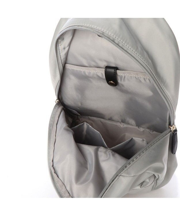 LA BAGAGERIE ナイロンリュックサック グレー