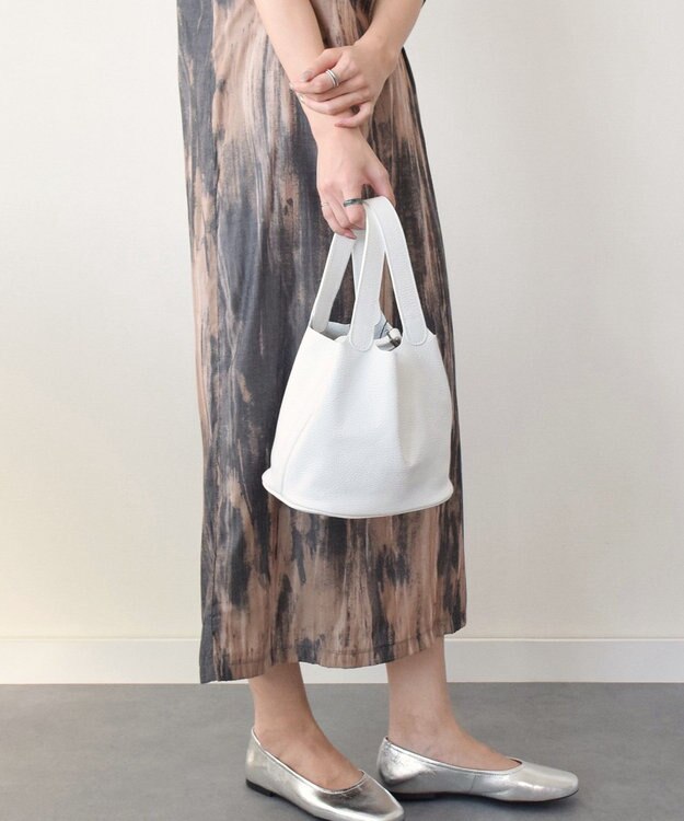 INTER-CHAUSSURES 【ANDREA CARDONE】レザーバケットバッグ ホワイト