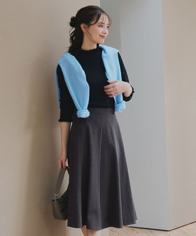Tiaclasse ポンチフレアスカート チャコールグレー