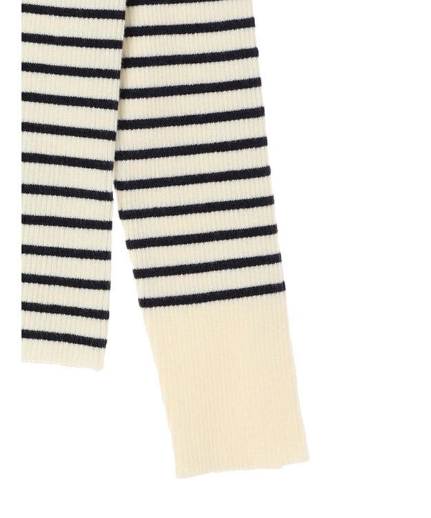 earth music&ecology ゴールド釦スリーブリブプルオーバー Border