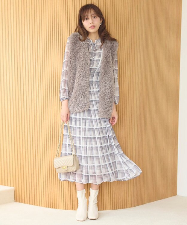 Feroux 【洗える】プリーツ ワンピース ネイビー系（チェック柄）