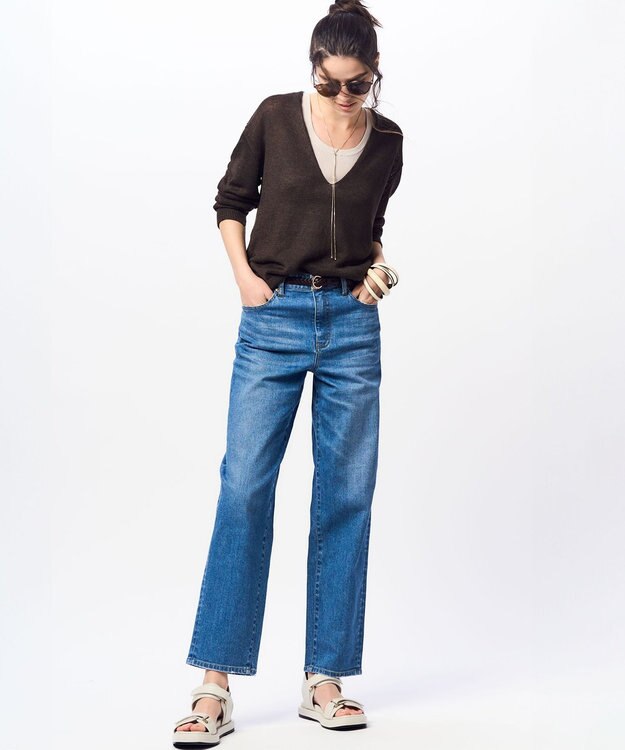 23区 【CLASSY.6月号掲載/洗える】ピュアリネンバルキー Vネックニット ダークブラウン系