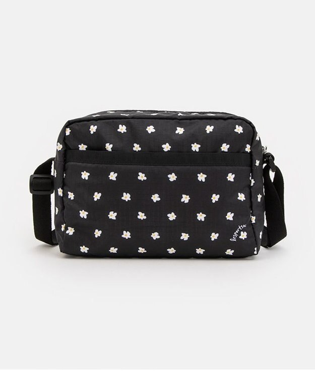 LeSportsac DANIELLA CROSSBODY/ディッツィーデイジー ディッツィーデイジー