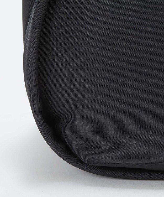 TOPKAPI 【Breath TOPKAPI】【撥水】ツヤ ナイロン ショルダー付き ラウンド トートバッグ ブラック