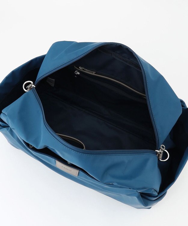 Y'SACCS 【ナイロンタフタ】トラベルボストン ブルー