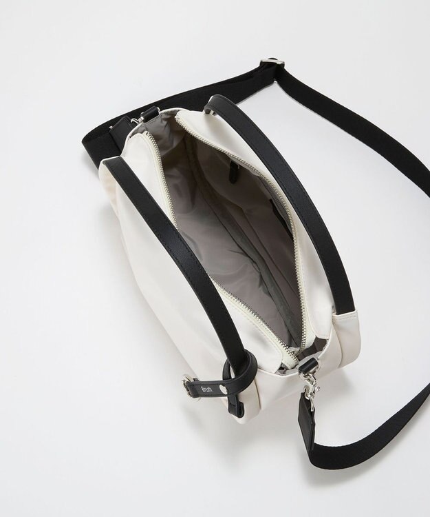 TOPKAPI 【Breath TOPKAPI】【撥水】ツヤ ナイロン ショルダー付き ラウンド トートバッグ クリーム