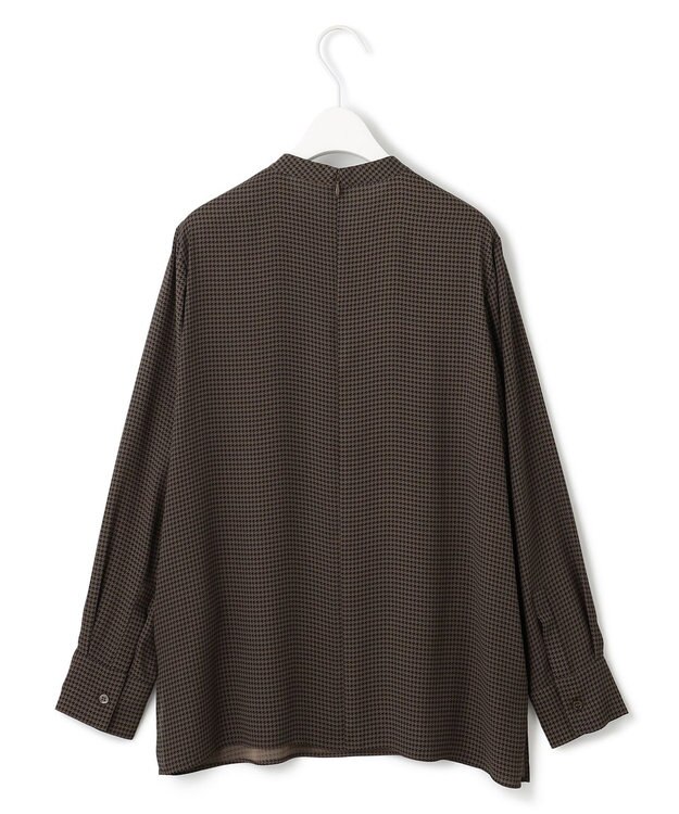 ICB 【接触冷感・UVケア・速乾・洗える】BackSatinAmunzen スカーフタイブラウス コーヒーベース柄系