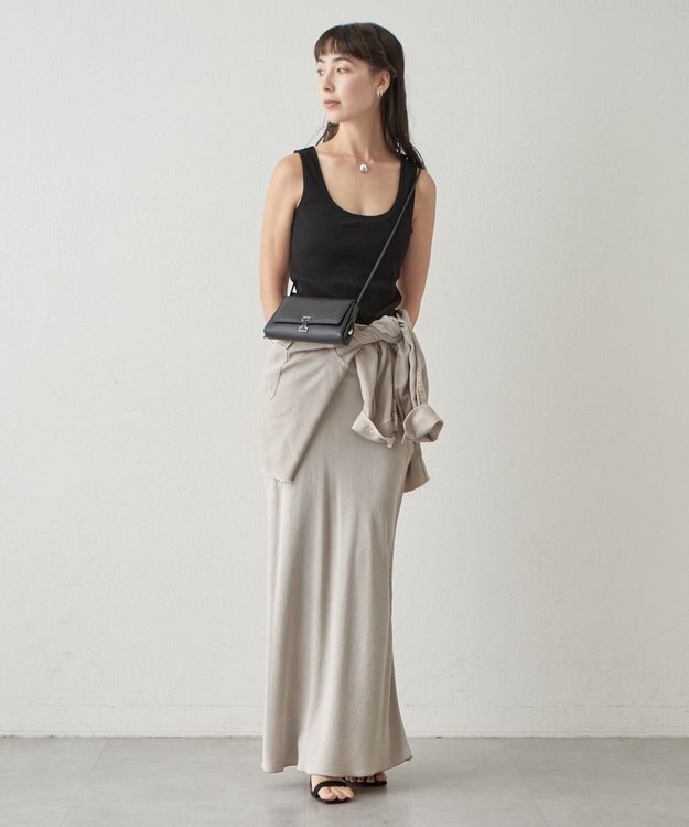 IACUCCI アバ ウォレットショルダー CERVO ブラック