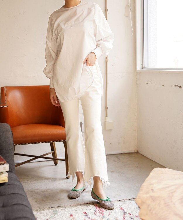 woadblue ブーティフレア ストレッチデニムパンツ ホワイト WHITE