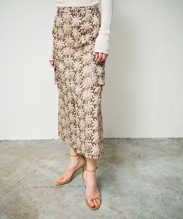 GRACE CONTINENTAL パームモチーフカーゴスカート カーキ