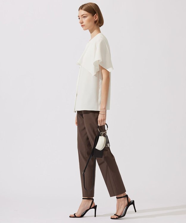 ICB L 【UVカット・接触冷感・防シワ・洗える】エステルダブルクロス ハンカチーフスリーブブラウス オフホワイト系