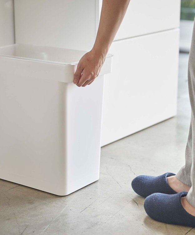 tower 密閉ペットフードストッカー タワー 12kg 計量カップ付 ホワイト ホワイト