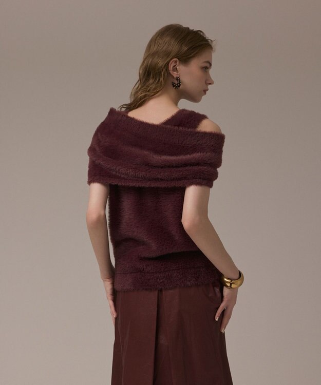 GRACE CONTINENTAL オフタートルニットトップ ボルドー