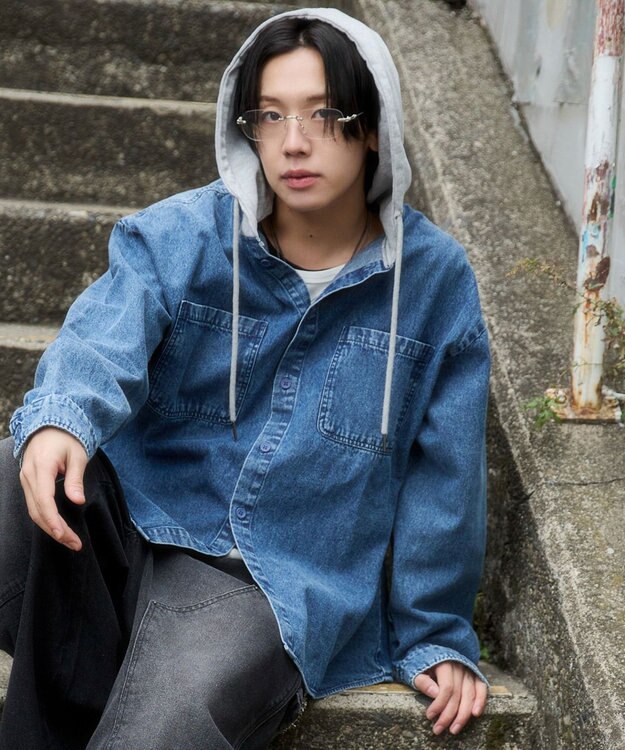 WEGO デニムフードシャツ（LS） デニム淡加工色