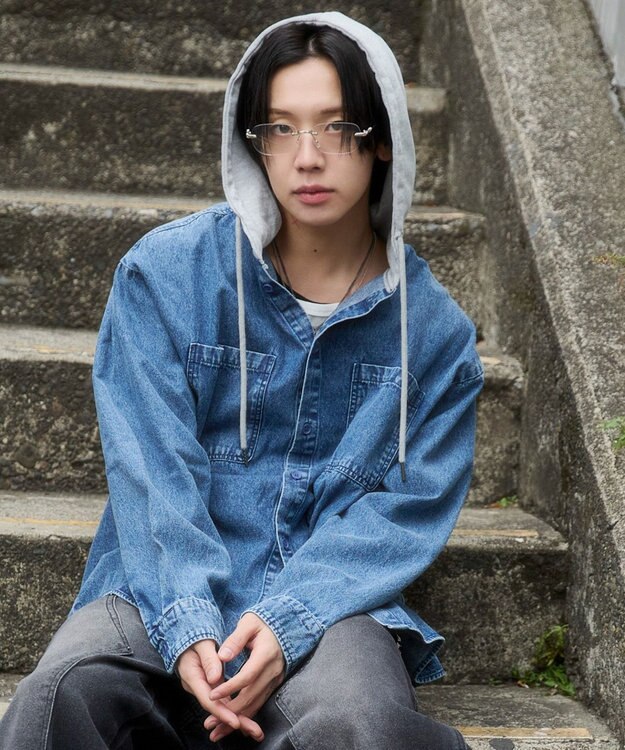 WEGO デニムフードシャツ（LS） デニム淡加工色