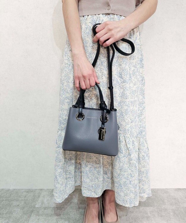 style code 【MERCURYDUO/マーキュリーデュオ】メタルアイレット　ミニショルダーバッグ、ハンドバッグ ブルーグレー