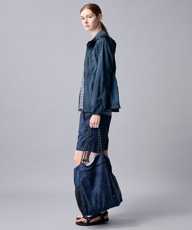 JOSEPH ABBOUD MOUNTAIN 【軽量/ECO撥水/ポケッタブル】ヴィンテージナイロンシャンブレーパーカー ネイビー系