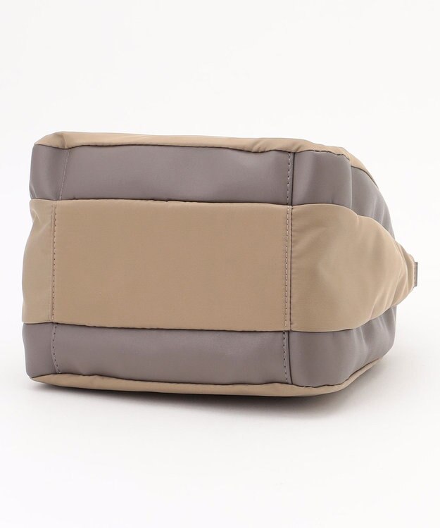 Y'SACCS スクエアすっきりトート SSサイズ ベージュ