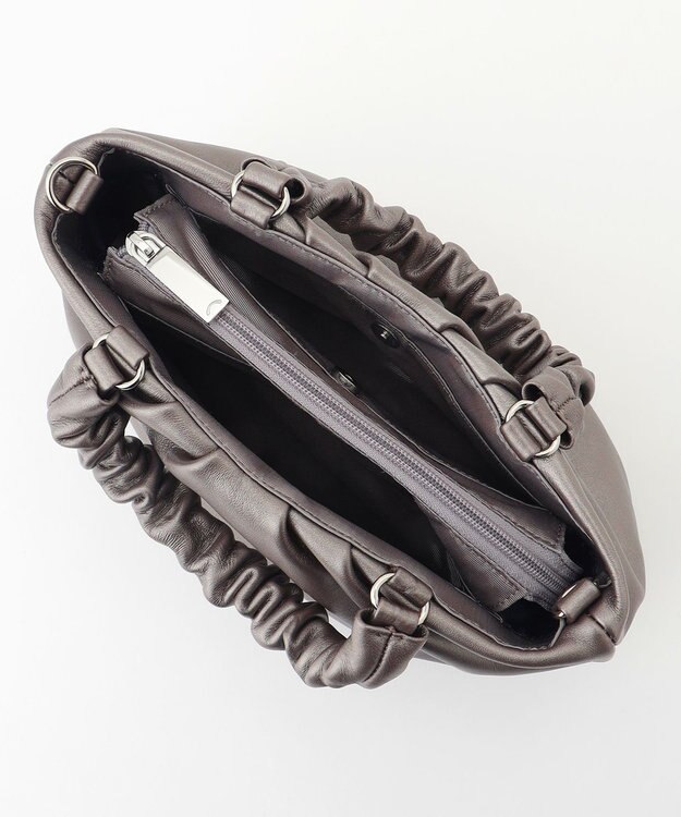 LA BAGAGERIE シープレザー ギャザーハンドル2wayラウンドトートバッグ ガンメタリック