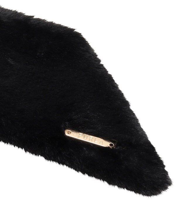 MOONBAT FURLA（フルラ）ファーティペット 差し込み 三角 ロゴプレート付 ファーマフラー フェイクファー ブラック