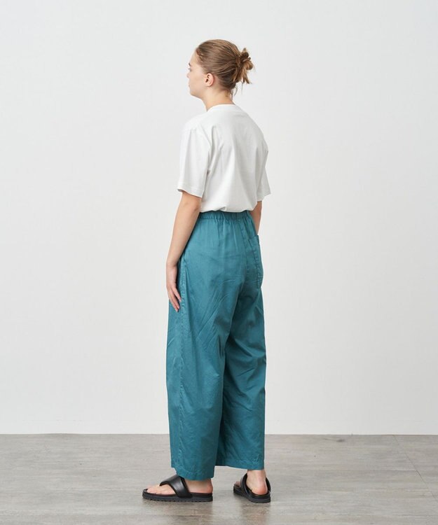 ATON MICRO COTTON SATIN | タックワイドパンツ GREEN