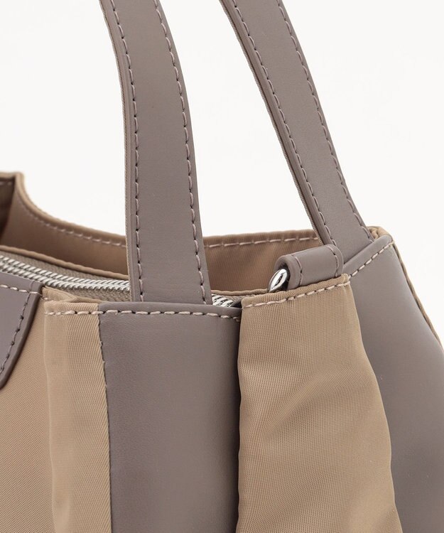 Y'SACCS スクエアすっきりトート SSサイズ ベージュ