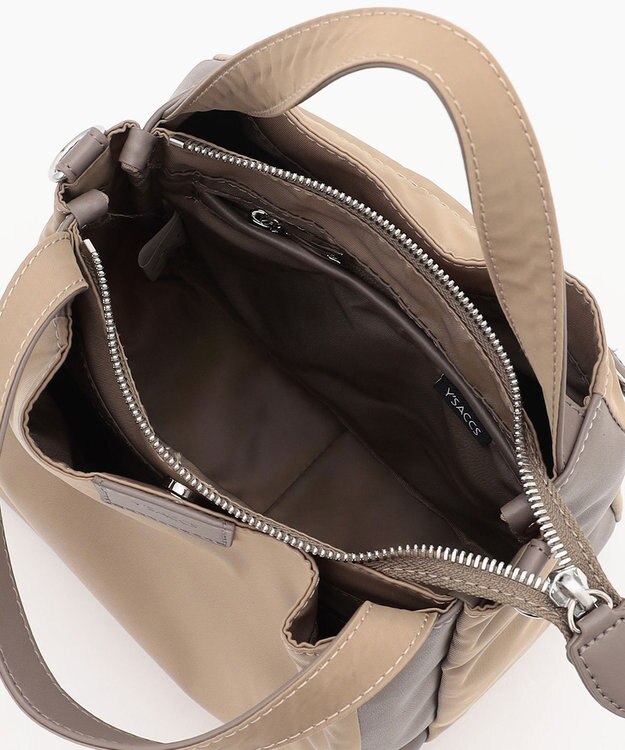 Y'SACCS スクエアすっきりトート SSサイズ ベージュ