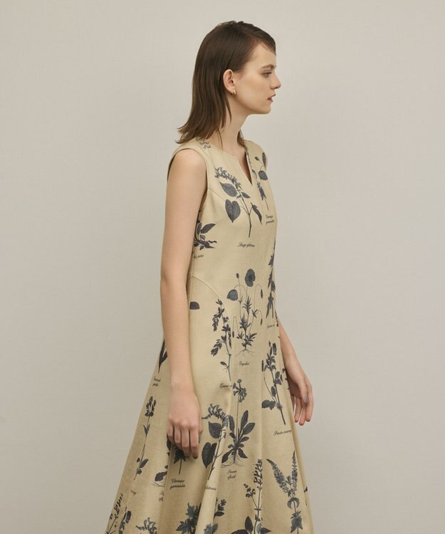 GRACE CONTINENTAL ボタニカルプリントフレアワンピース ベージュ