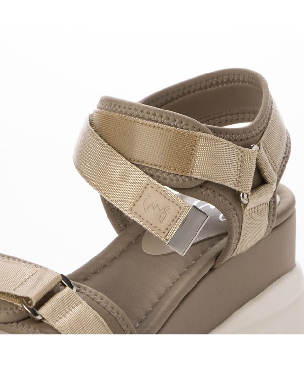 ing <ing>厚底スポーツサンダル ベージュ