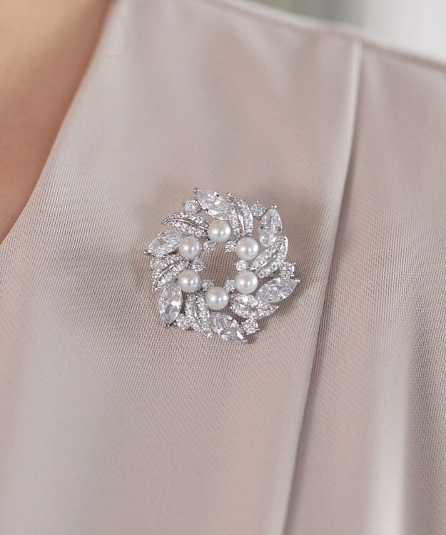 Tiaclasse リーフパールブローチ シルバー