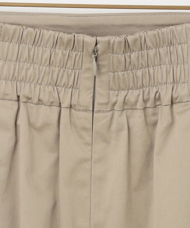 組曲 【WEB限定】サテンストレッチ Iラインスカート モカベージュ系