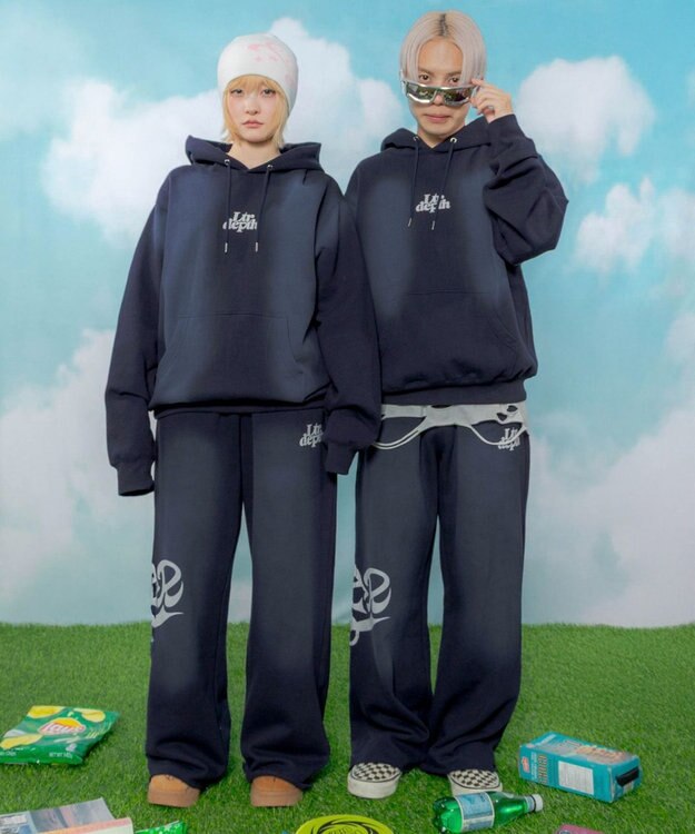 WEGO 【ユニセックス着用ITEM】ハートモチーフプルパーカー ネイビー