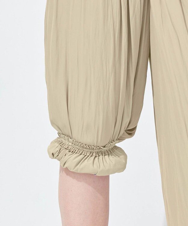 自由区 【セットアップ可/洗える】ブライトサテンライト ギャザーパンツ ベージュ系