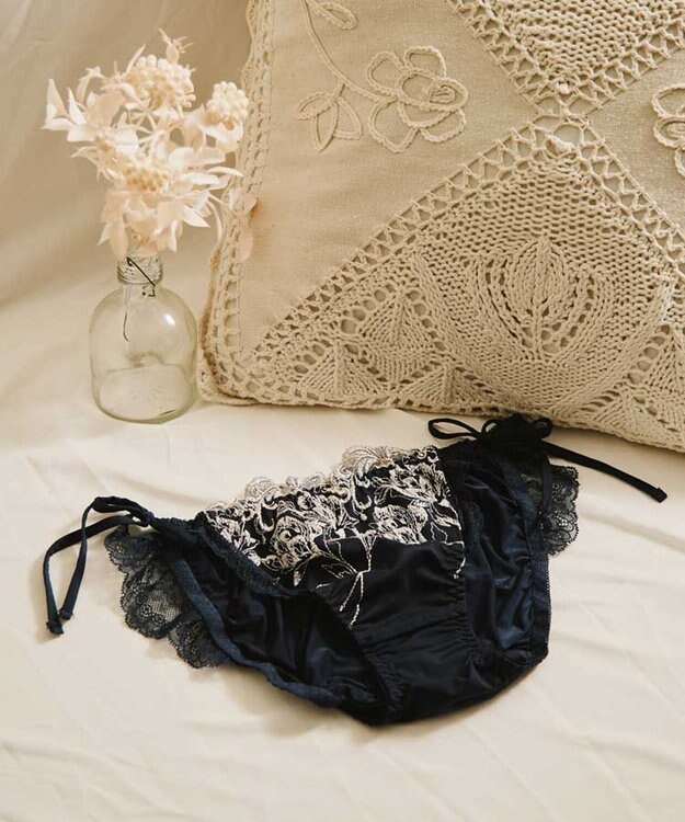 San-ai Resort（三愛水着楽園） エレガントコレクション2310ヒモショーツ  【northerly】 ネイビー