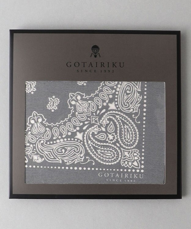 GOTAIRIKU BOX入りでギフトに最適【高機能吸水 / 抗菌防臭加工/シワになりにくい】バンダナハンカチ グレー×ペイズリー