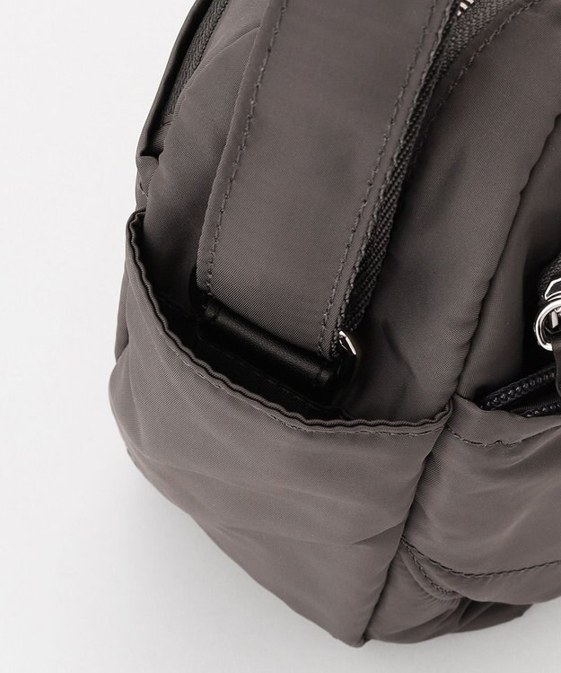 Y'SACCS ポリエステルツイル ショルダーバッグ ダークグレー