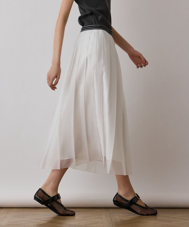 GRACE CONTINENTAL マットシアープリーツスカート ホワイト