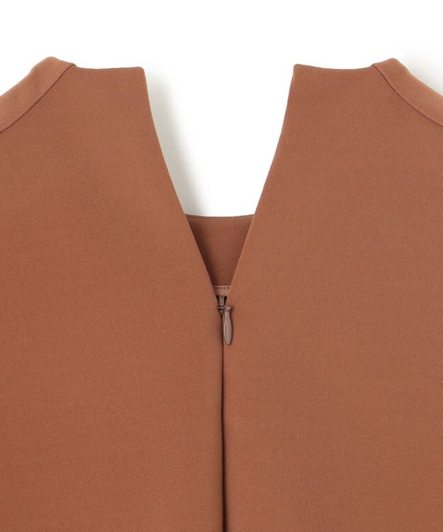 BEIGE， 【洗える】ALTHEA / ダンボールジャージーバックスリットブラウス Brown