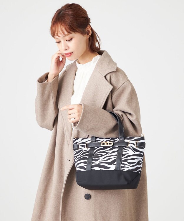 LA BAGAGERIE ベルテッド2WAYミニトート ゼブラ