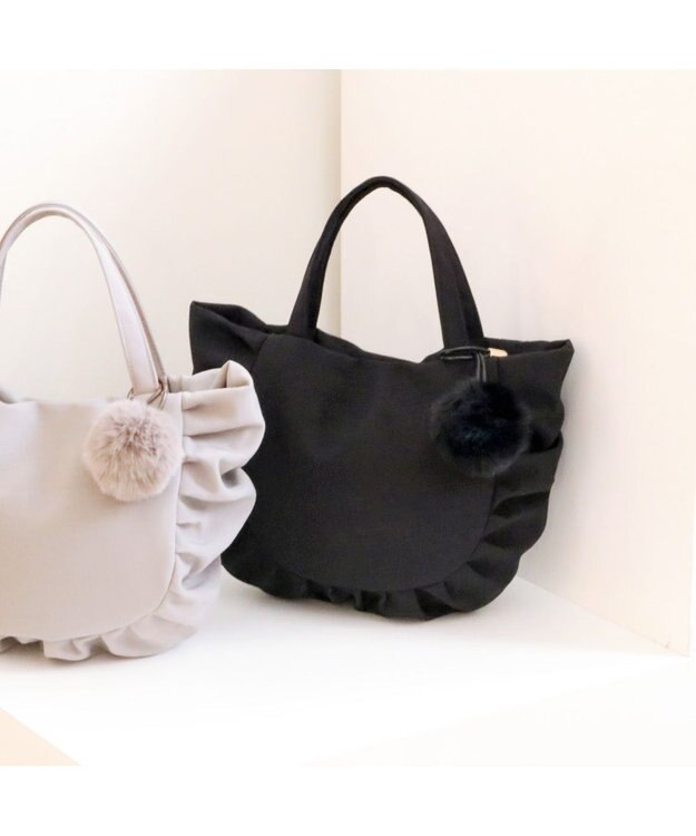 UNBILLION カシュカシュ cachecache / ポンポンつきラウンドミニトート ブラック